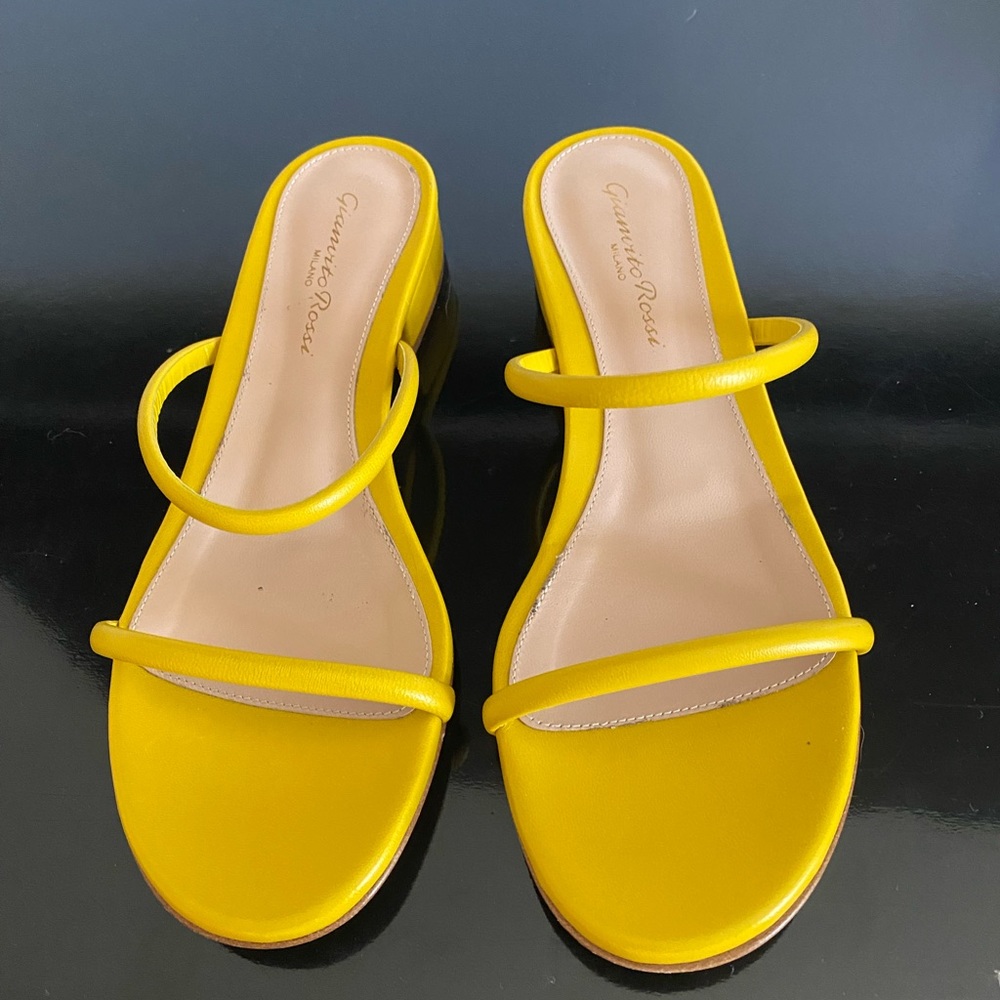 Gianvito Rossi yellow sandal